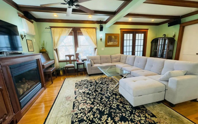 Victorian Condo