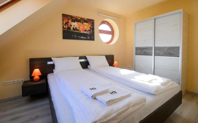 HR Apartmanház