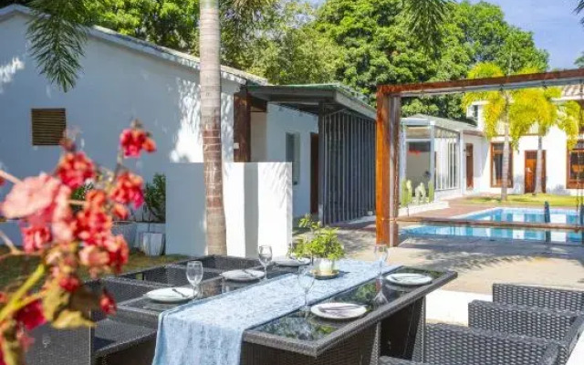 Dongli Hotel (Weizhou Island Beigang)