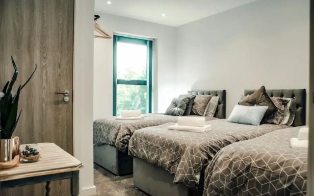 Bv Luxury 3 Bedroom Townhouse At Bed Cliff Oaks