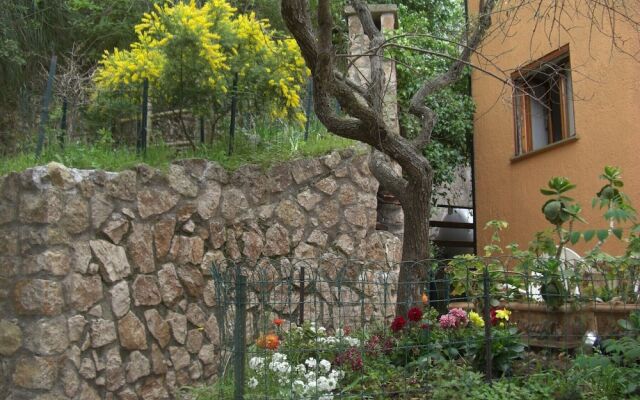 Holiday House for 9 Persons