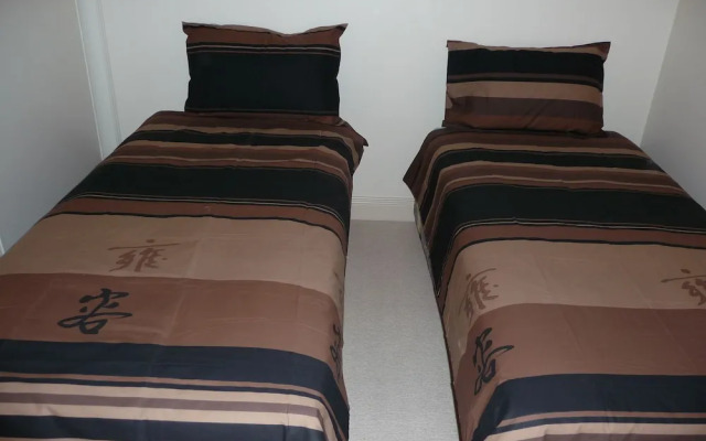 City Escape 3BD in Adelaides East End 5