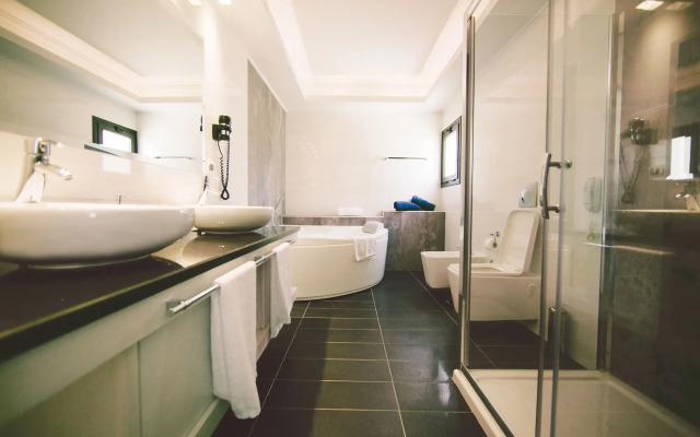 Atlantis Hotel