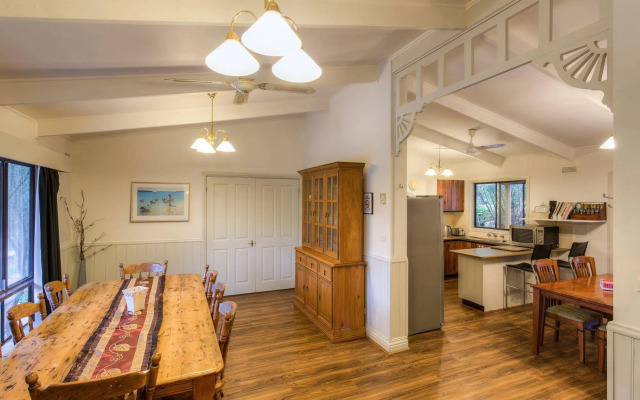 Trawool Cottages and Farmstay