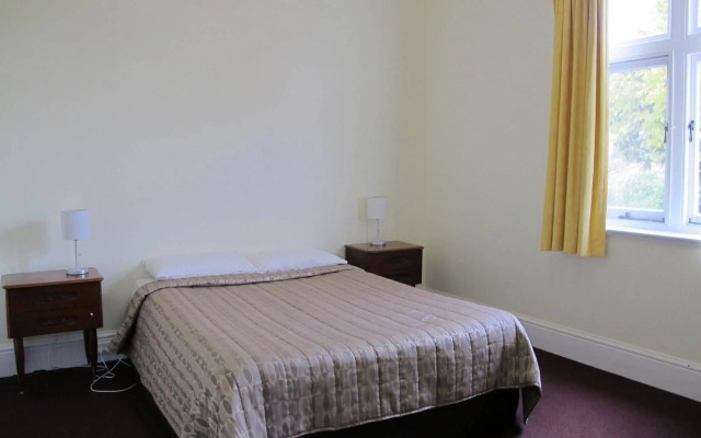 Riverfront Motel & Restaurant