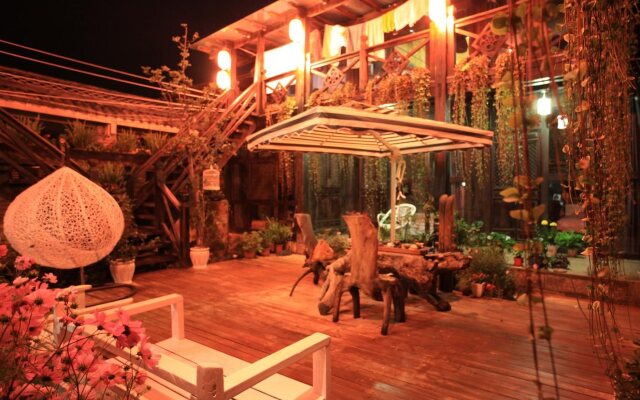 Floral Hotel · Kuan Tang Lijiang