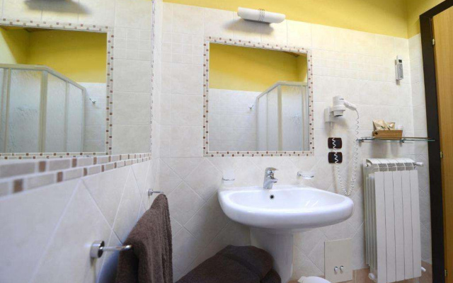 Hotel Veduta dell'Adamello