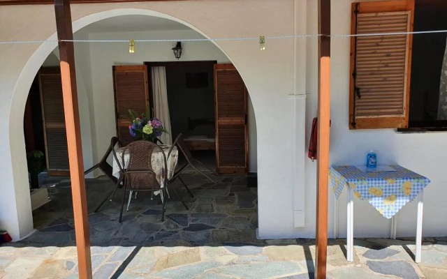 Dionisos Studios and Apts Skiathos