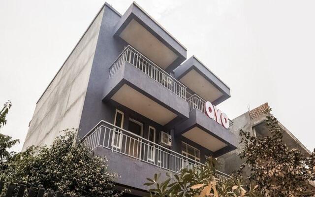 OYO 67698 Mother's Residency