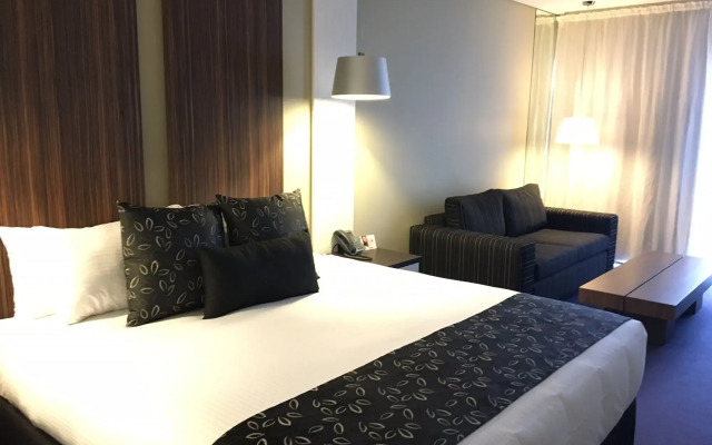 Quality Hotel Taylors Lakes