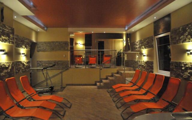 Adler Hotel s tterem