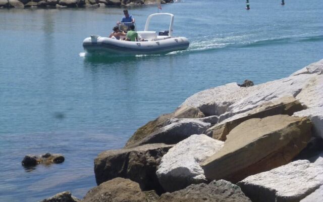 2054-Estupendo apto nuevo-en playa-acceso piscina