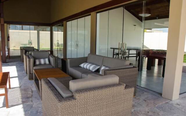 Flat Nui Supreme Beach Living