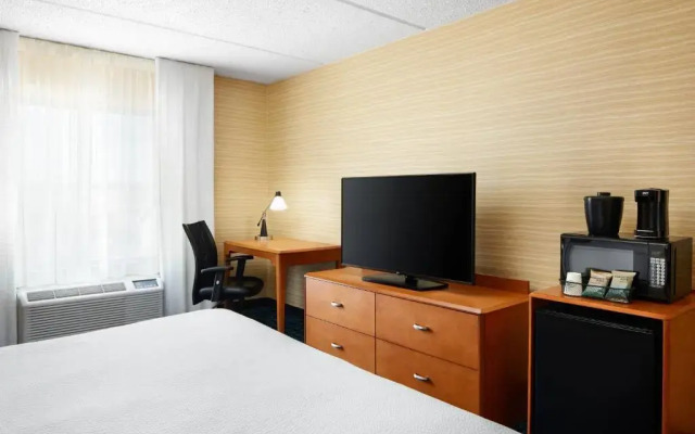 Fairfield Inn & Suites Plainville