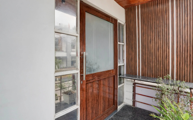 Super Townhouse Oak Arvindo Park Indira Nagar Formerly Rama Inn - Hotel in Λάκναου - Photo 5