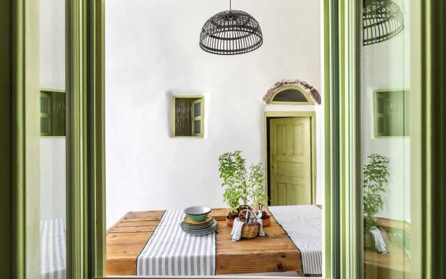 Casa Grande Santorini Vacation Houses