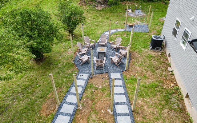 Pocono Pines by Boutiq