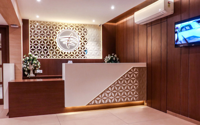 Rudra Shelter Business Hotel