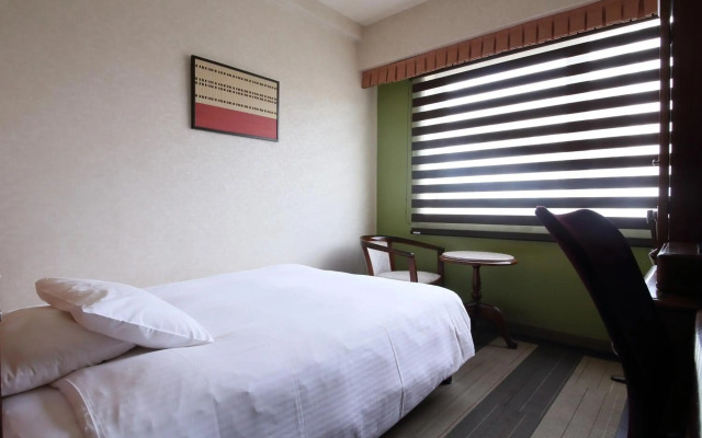 Hotel Claiton Shin-Osaka