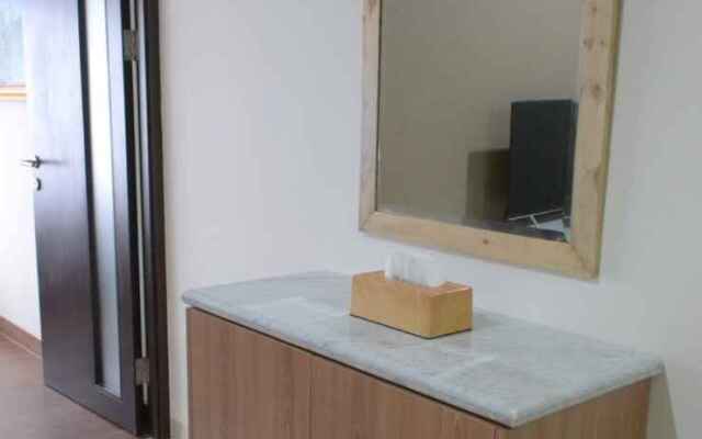 The Cabin Apartment Unit 9A03