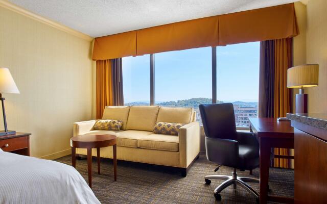 Hilton Knoxville