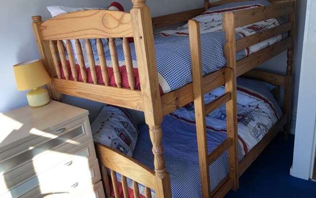 Seabirds - 3 bed chalet, dog friendly, Bridlington