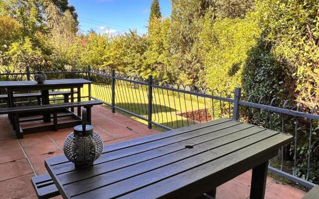 Elm Tree House - Dullstroom - holiday home