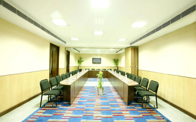 Karon Hotel - Lajpat Nagar