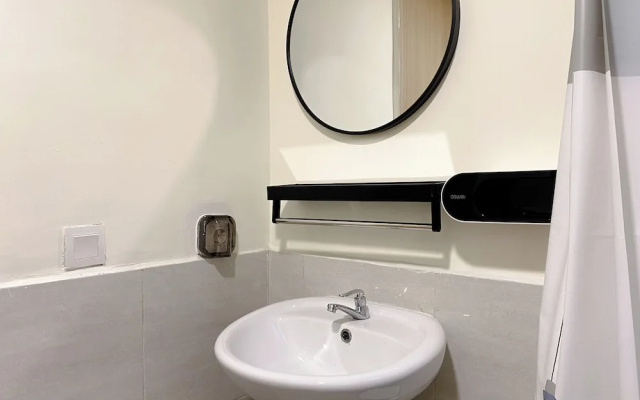 Restful And Modern Look 2Br At Meikarta Apartment
