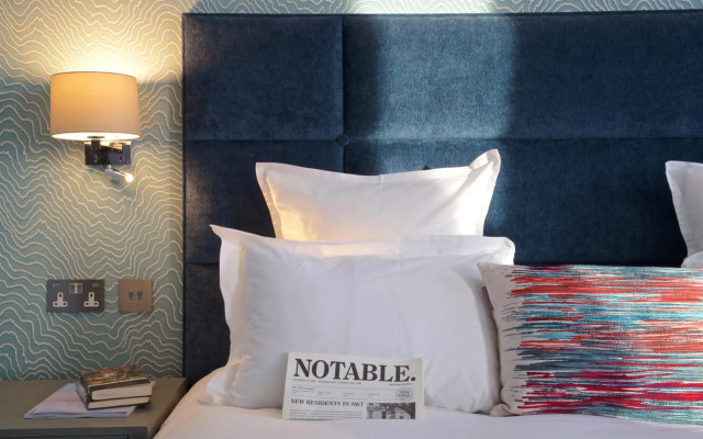 54 Queens Gate Hotel