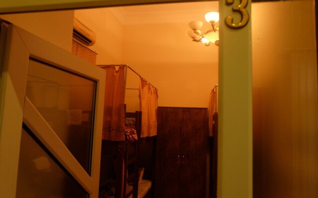 Hostel 124