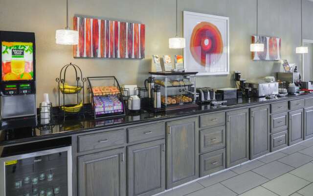 Americas Best Value Inn & Suites Bastrop