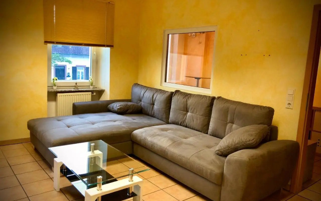 Apartments Rhona I und II Neunkirchen City