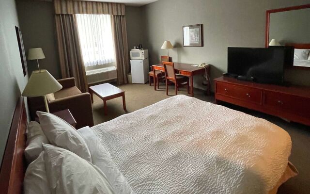 Days Inn by Wyndham Whitecourt