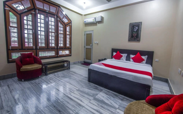 OYO 12808 Victoria Villa