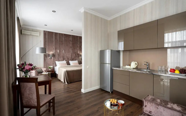Greguar Hotel & Apartments