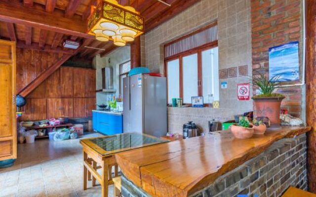 Lijiang Shuhe Snail Inn