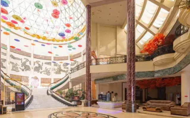 Dongfang Hotel