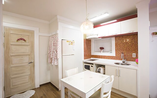 Hoengseong Forest Green Wall Pensiion