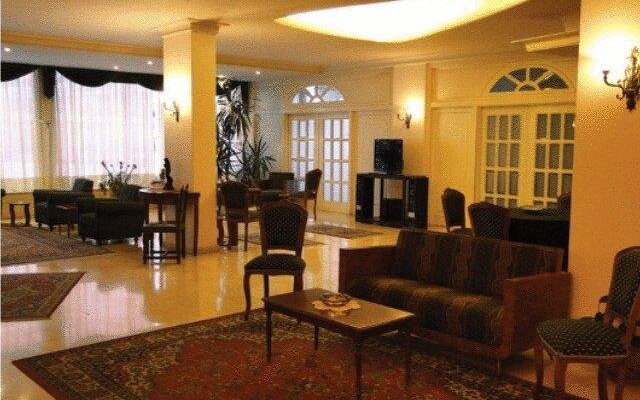 Pax Hotel