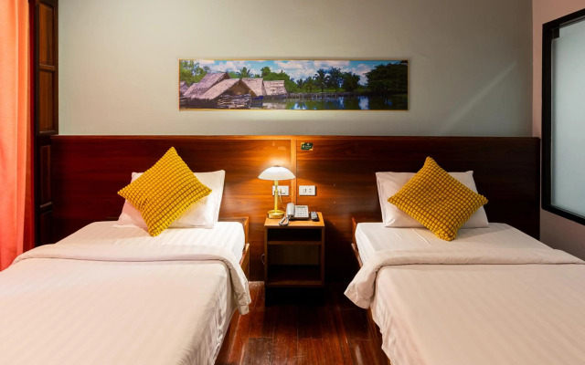 The President Hotel at Chokchai 4