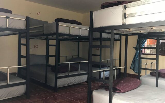 Nana Backpacker Hostel