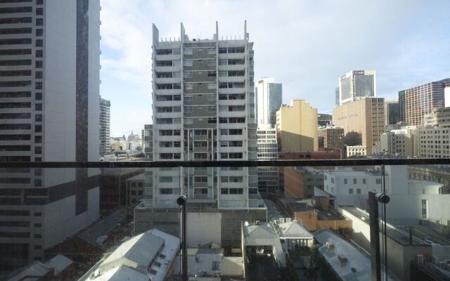 Mono Apartments on La Trobe