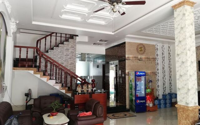 Dong Nam Hotel