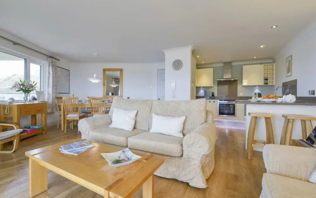 17 Burgh Island Causeway