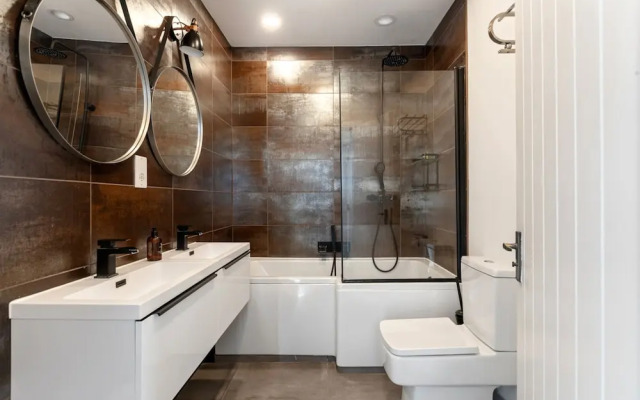 Crazy Fox Garden Cabin - From 120 Per Night