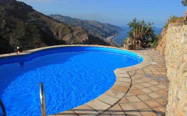 Villa Almoezia Charming B&B