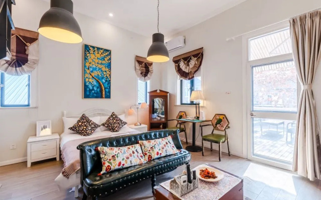 Qiyu Homestay - West Nanjing Road Branch