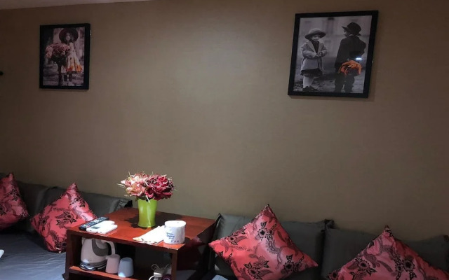 Rich Hotel
