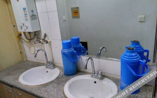 Hongda Hotel (Jinzhou Railway Station Branch)